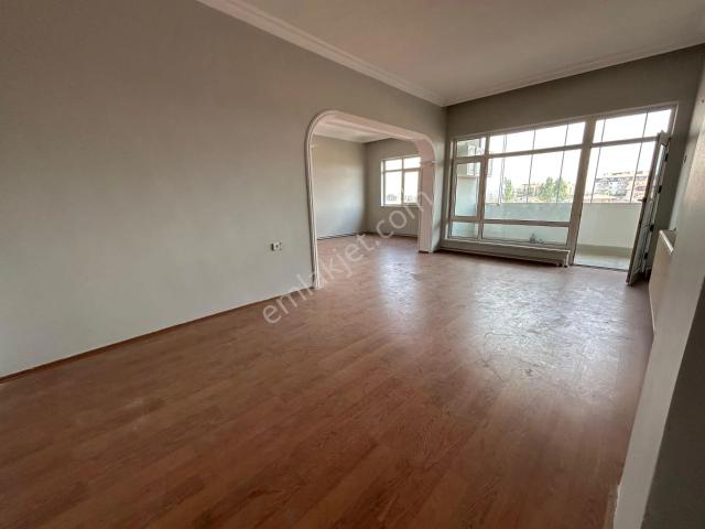 Turyap'tan Yakacık Mah Bahtiyar Sok. 2+1 Kiralık Daire