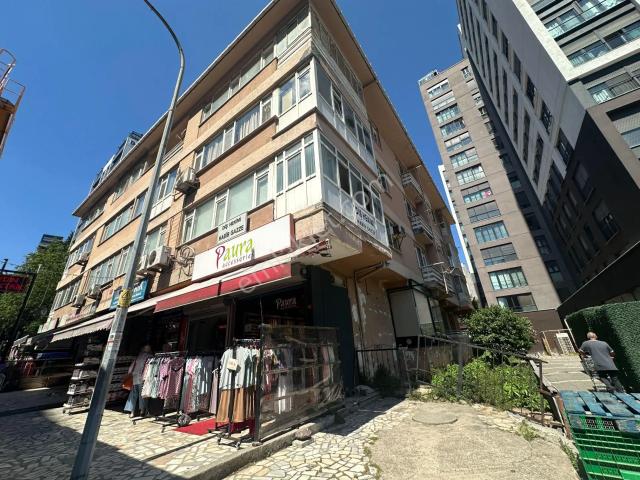 Turyap Göztepe Den Tütüncü Mehmet Efendi Üzerinde 3+1 Kiralık Daire