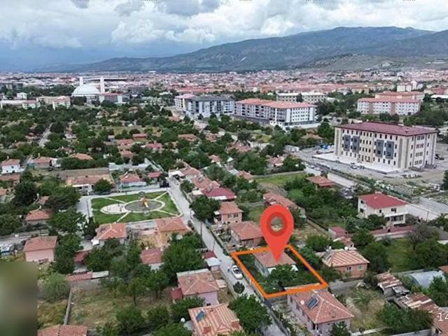 TURYAP ERZİNCAN^İZZETPAŞA MAH.SATILIK MÜSTAKİL EV