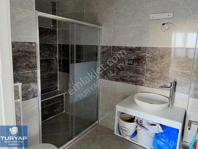 Turyap Metropol'dan Başdan Beri Az H*asarlı 3+1 Daire
