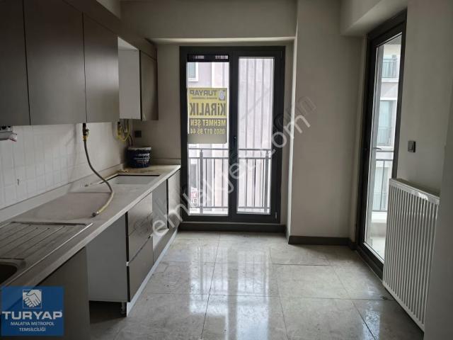 Turyap Metropol'den Akpınar'da Toki 2+1 Kiralık Daire
