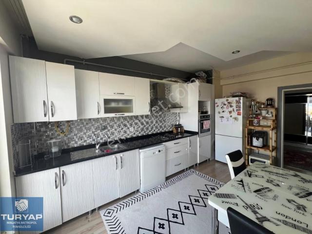 Turyap Metropol'den Altınordu Sitesi B Blok Satılık 3+1 Daire