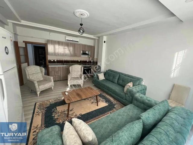 Turyap Metropolden Çarşı Merkezinde Eşyalı Kiralık 1+1 Daire