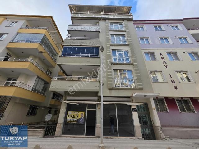 Turyap Metropol'den B.mustafa Paşa Mah.de Kiralık 45 M² Dükkan