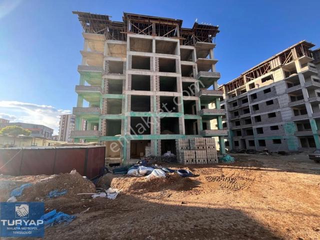 Turyap Metropol'den Bostanbaşı'nda Satılık 3+1 Daire