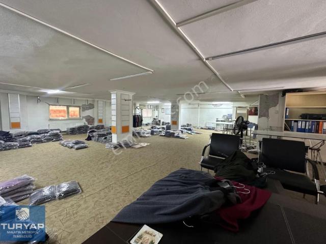 Turyap Metropol'den Fırat Mahallesinde 495m² Kiralık Dükkan