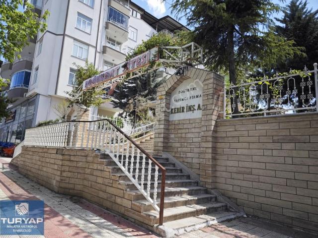 Turyap Metropol'den Çöşnük Mah. Dubleks Satılık 5+1 Daire