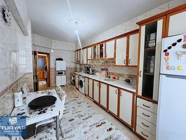 Turyap Metropol'den Paşaköşkü'nde 3+1 Satılık Daire