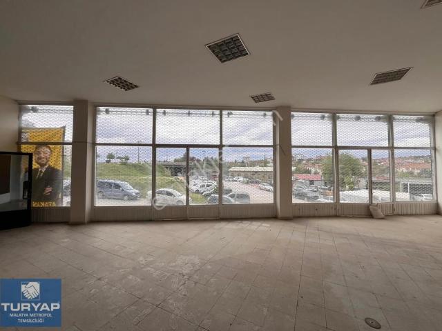 Turyap Metropolden Yeşiltepe Yoluna Cepheli Satılık Dükkan