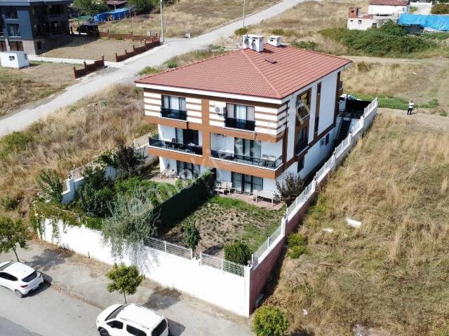 Turyap Soner'den Satılık Yalova Merkezde 5+1 Villa