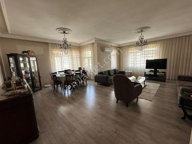 Turyap Sistem'den Palmiye Mah Ebeveyn Banyolu 4+1 Kiralık Daire