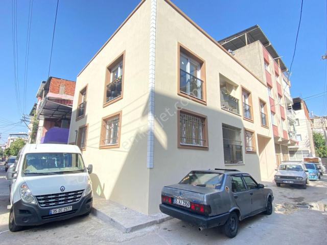 Turyap' Tan Buca Göksu Mah 2 Katlı 3+1 2 Daire Köşe Sıfır Bina