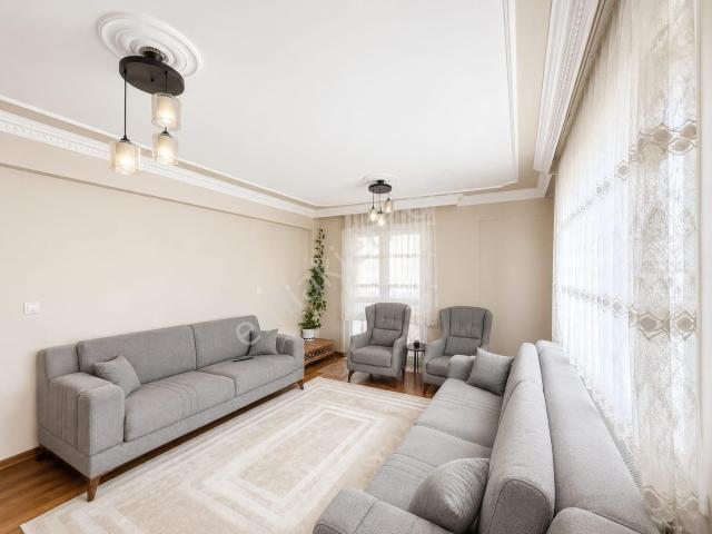 Turyap’tan İzban Karşısı 170m2 Arakat 3+1 Otoparklı