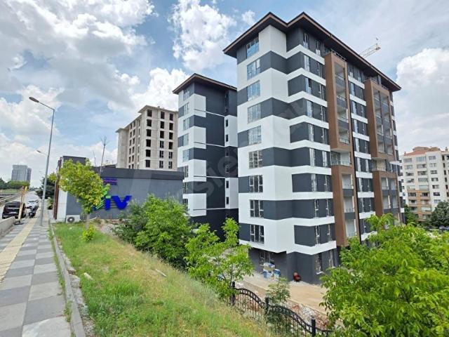 TURYAP 'TAN TAURUS AVM YANI MUHTEŞEM LOKASYONDA 2+1 DAİRE