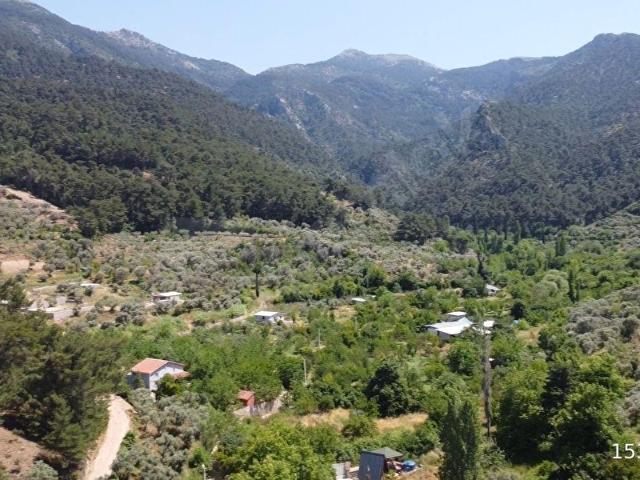 TURYAP TAN YUKARIKIZILCADA TEK TAPU 2044 m YATIRIMLIK ARAZİ