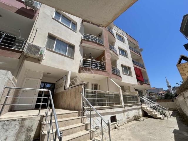 Turabiye Mahallesinde Geniş Kullanışlı Satılık 3+1 Daire
