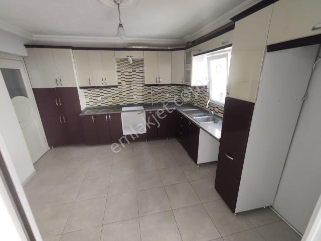 Turan Mah. Kiralik 150 M² Genişliğinde Masrafsız 3+1 Ara Kat Daire