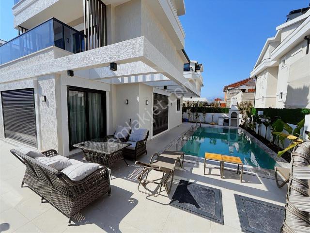 Turanlar Dan Satılık Akarca Da Müstakil Havuzlu 4+1 Lüks Villa