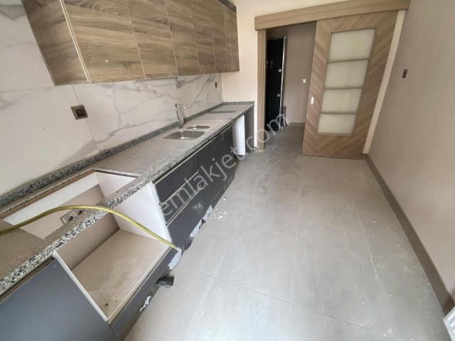 Turanlardan Kaldırım Tokide Kiralık 3+1 Daire!