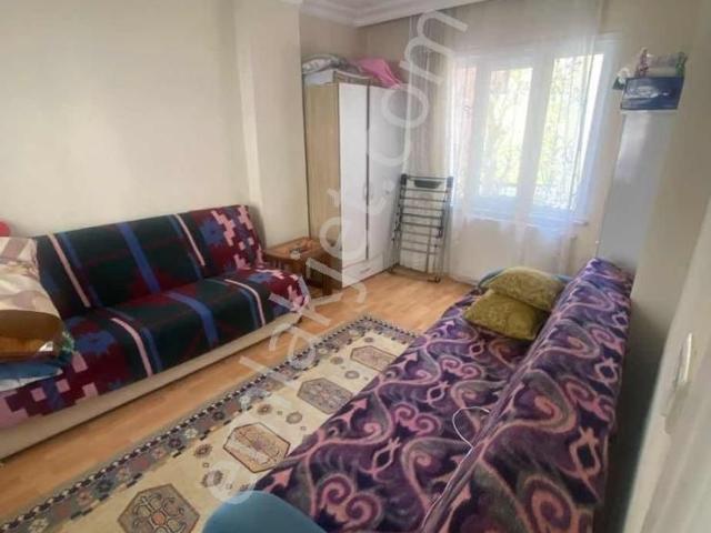 Türbe Caddesi Eşyalı 1+1