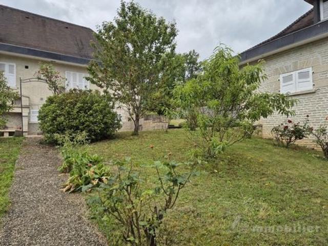 TURENNE 19500 MAISON ET DEPENDANCE SUR 2600M2 DE TERRAIN