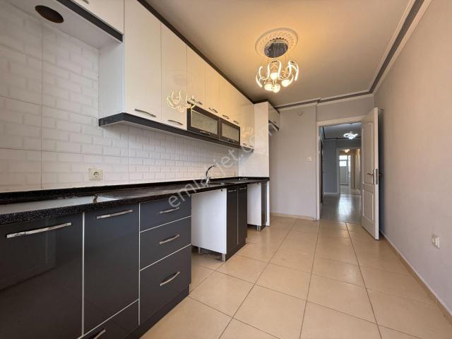 Turgut Özal'da 3+1 165 M2 Gdk Cephe Satılık Daire