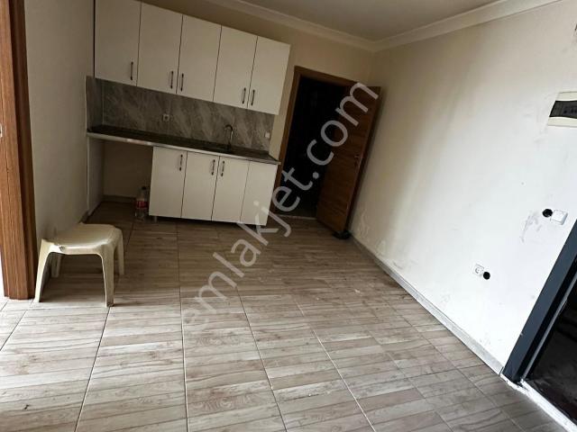 Turgutlu Kiralık Albayrak Mah C.b.ü Karşısı 1+1 Oda 60m2 2. Kat Daire Tren Yolu Karşısı
