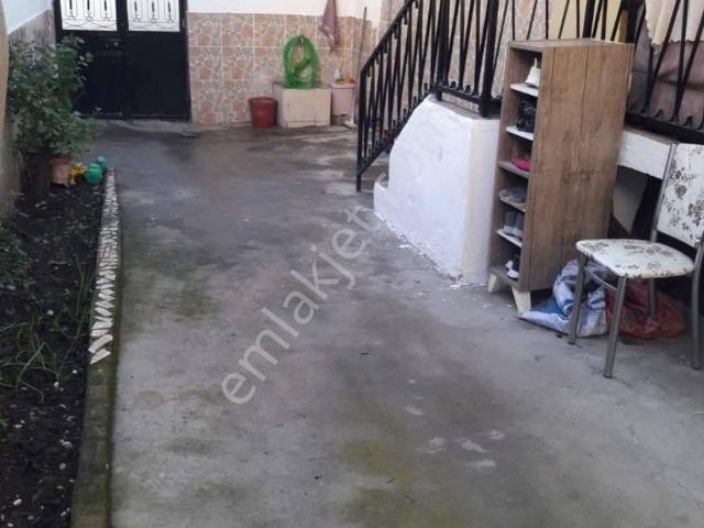 Turgutlu Satılık Müstakil Ev Yiğitler Mah 163m2 2+1 Oda 63m2 Bahçe Vardır