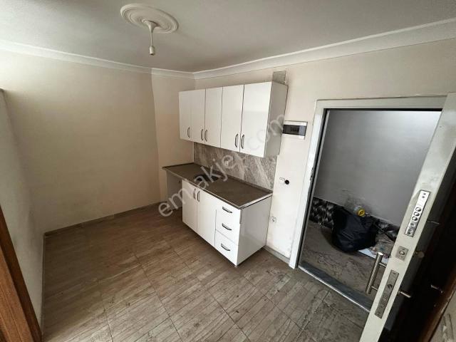 Turgutlu Satılık Albayrak Mah 60m2 1+1 Oda 2. Kat Ful Güneş Alıyor Üniversite Karşısı Daire