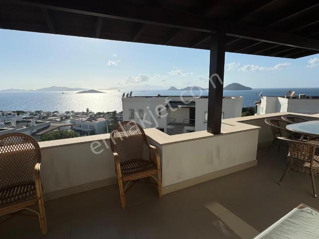Turgutreis D marin'e Yakın Deniz Manzaralı 4+1 Kiralık Daire
