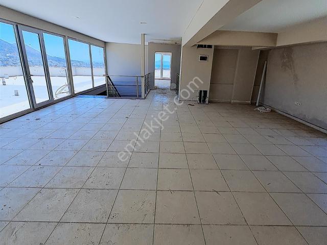 Turgutreis'te Deniz Ve Doğa Manzaralı İşyeri