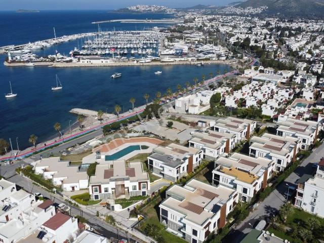 Turgutreiste Denize Sıfır Yıllık Kiralık 3+1 Dubleks Rezidans
