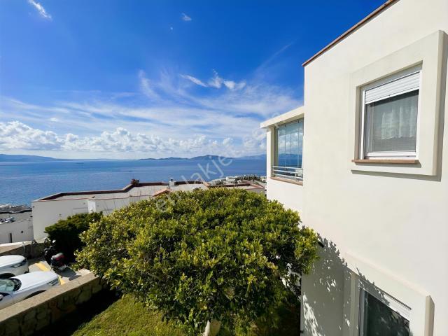 Turgutreiste Full Deniz Manzaralı Site İçi Müstakil İkiz Villa