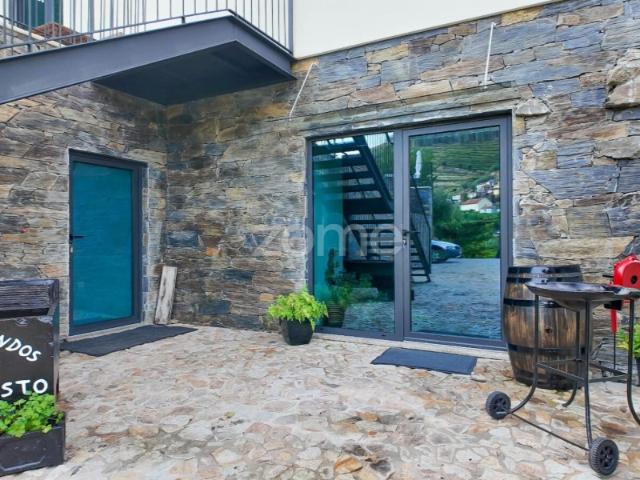 Turismo Rural rentável no Douro | 7 apartamentos, piscina e vinhas