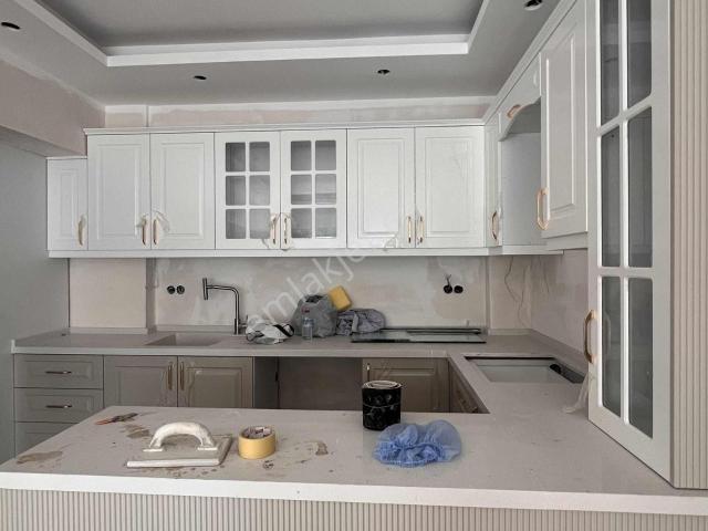 Türk Kolleji Yanı 4+1 Satılık Ara kat Lüks Tadilatlı Daire