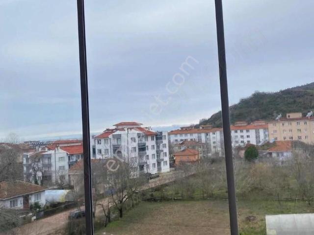 Türkan Emlaktan Çarşıya Yakın Ferah Daire