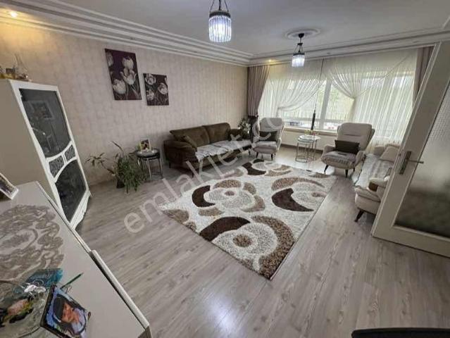 Turkaz Emlak'ta Önü Açık Manzaralı Katta Satılık Full Yapılı 3+1