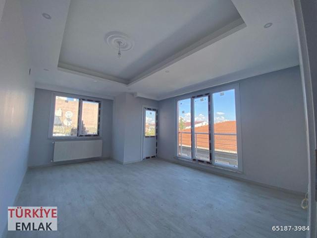 TÜRKİYE EMLAK ÇİFTE HAVUZLAR MAH 2+1 KREDLİ 1.KAT DAİRE KOD2556