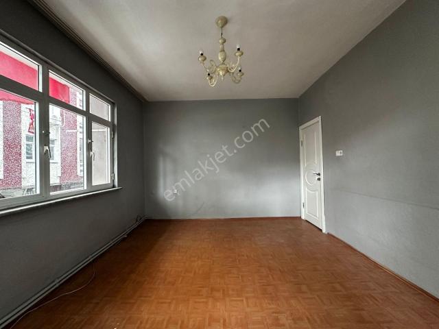 Türkiye Emlak'tan 2+1 Fatih Mh 1. Kat 90m² Daire Kod:2716