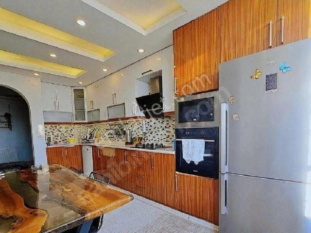 Türkmenbaşı Blvr Üzeri 3+1 Full Yapılı Geniş Oturumlu Fırsat Daire