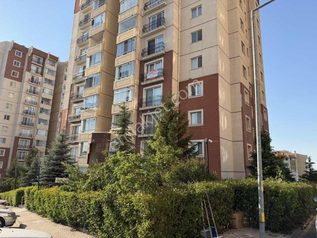 Turkuaz Mahallesi Sardunya Adasında Migros Karşısı Acil Satılık