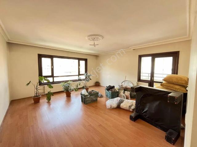 turkuaz Emlak* Boğaziçinde Manzaralı 3+1 Kiralık Daire