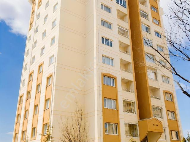 Turkuaz Toki'de Çankaya Üniv. Karşısı Satılık Boş 2+1 Daire