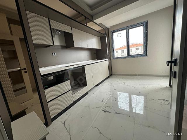 TURKUAZ'DAN F. ÇAKMAK MAH'DE 2+1 K. LİMİTSİZ KATTA FIRSAT DAİRESİ
