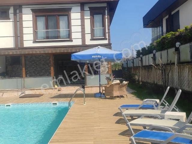 Turnasuyu'nda Or gi Havaalanına Yakın Satılık Villa
