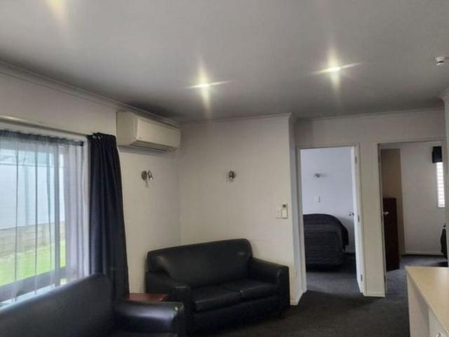 turnbull thomson park, 2 bedrooms