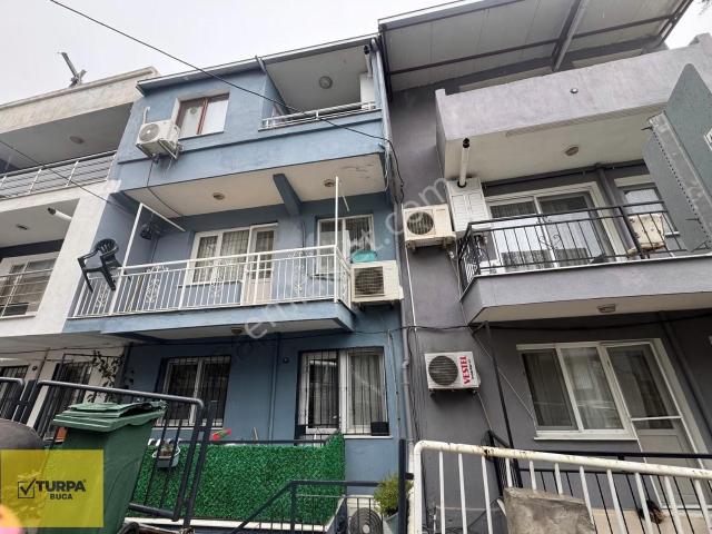 Turpa Buca'dan Adatepe Mahallesinde Geniş Balkonlu 1+1 Daire