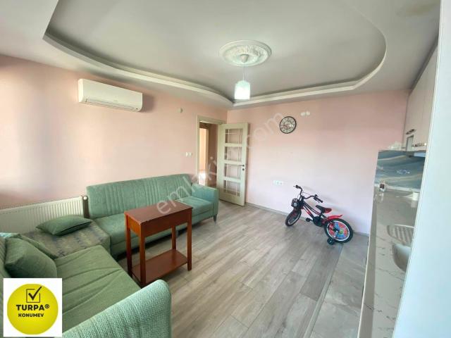 Turpa Konumevden Karabağlar Selvilide Satılık 2+1 D.gazliı Daire