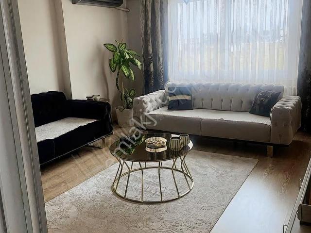 Turpa Sönmez'den Havuzlu Sitede 3+1 Geniş Daire