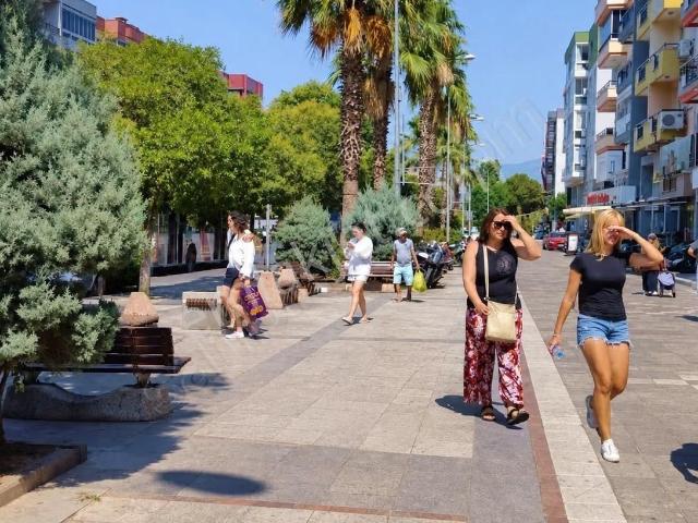 Turpa'dan Gaziemir Merkezi Konumda Devren Kiralık Mağaza.